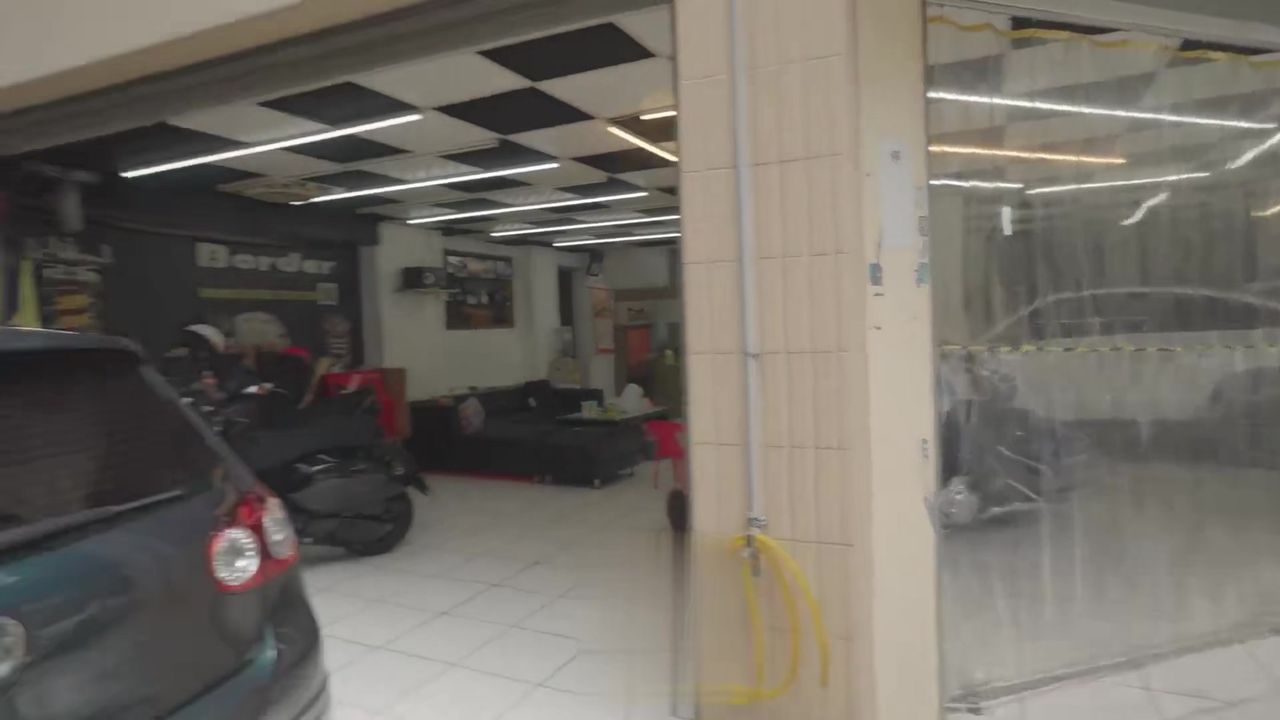 【69堂午夜视频】国产动作片【老板娘的背德巨乳】超巨天然美波