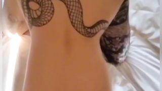 【69堂午夜视频】成都纯欲符文女战士申请出战与炮友性爱视频流出_满背纹身搭配烂黑逼_野鸡女神千人骑万人操