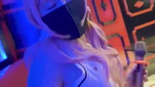 【69堂午夜视频】黑料吃瓜_刚毕业的女大学生KTV兼职当头牌_只需1888_为了让客人不打差评_只能被迫肉偿献出自己的肉体