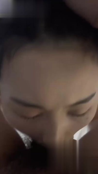 【69堂午夜视频】黑料吃瓜_妻子嫌弃老公是快枪手_那就红杏出墙_四川成都已婚人妻_郭昕艺_背着老公出去约炮_拍摄的性爱视频被曝光流出