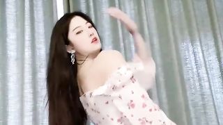 【69堂午夜视频】黑料吃瓜_抖音颜值女神_颜不乖_土豪订制大尺度福利_丰满尤物吊带丝袜擦边淫舞_戴乳夹插肛塞跳蛋自慰