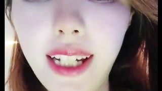 【69堂午夜视频】母子乱伦 性感风骚御姐勾搭小鲜肉儿子舔逼