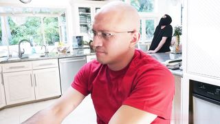 【69堂午夜视频】骚逼的性瘾治疗方法徐让大鸡巴来为你解决问题