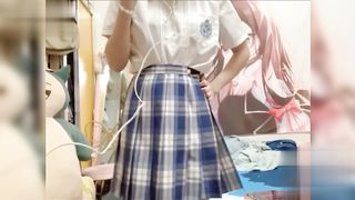 【69堂午夜视频】黑料吃瓜-JK制服系列超嫩的福利姬特写玉足嫩穴纯真少女萌妹长相水晶棒抽插小穴到喷白浆