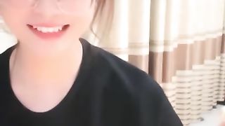 【69堂午夜视频】黑料吃瓜-最新自录杭州传媒大学张雪自慰肉感眼镜反差婊胸型是真好看胖胖的妹子水就是多