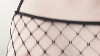 【69堂午夜视频】人家以为你说的网袜是这种