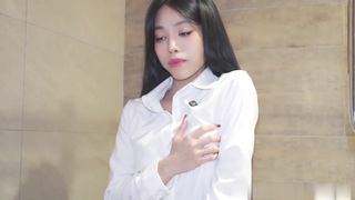 【69堂午夜视频】继母意识到了对他的感情_并给了他有史以来最棒的性爱