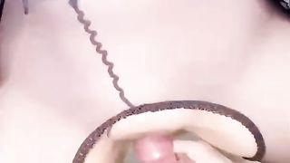 【69堂午夜视频】我把妹妹的嘴巴当成小穴一样爆操深喉，随后带去楼道玩刺激插入