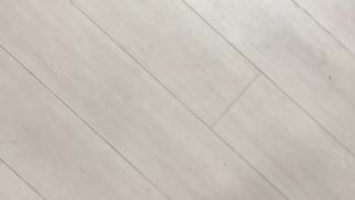 【69堂午夜视频】高二女儿琪琪的同班同学来我家找琪琪玩，被我用迷药同时迷晕