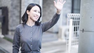 【69堂午夜视频】我弄坏了宅男继子的充气娃娃，被迫成为替代品1