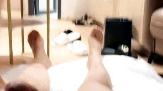 【69堂午夜视频】给骚骚的小母狗破处，全程露脸黑丝诱惑，口交大鸡巴淫声荡语让大哥吃奶玩逼，压在身下无套爆草弄得哪都是血