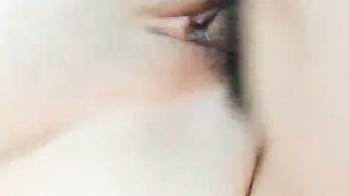 【69堂午夜视频】被调教的母狗婊妹，全程露脸乖巧听话口交大鸡巴，无毛白虎逼，让大哥无套插入，多体位爆草露脸叫的好骚刺激