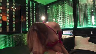 【69堂午夜视频】身着性感火辣的紧身衣，散发性感魅力3