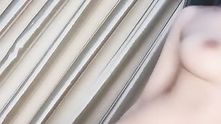 【69堂午夜视频】诺宝~强烈推荐~高颜值主播，脱衣舞大秀，骚动白白嫩嫩大奶子，性感迷人的身躯！每次看了都受不了，就对着屏幕撸一炮！