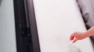 【69堂午夜视频】露脸骚人妻跟小哥激情啪啪直播，三通少妇玩的好嗨，吃奶舔逼抠的她浪叫不止，深喉草嘴干骚穴爆菊花高潮冒白浆