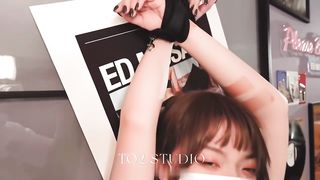 【69堂午夜视频】发情小母猴捆绑调教自慰