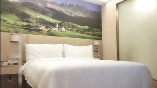 【69堂午夜视频】仅一场清秀少女身材好事后共浴乖宝宝