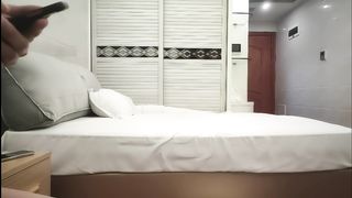 【69堂午夜视频】内射毒龙妹第二场说好无套射外面，这次直接射满穴