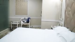 【69堂午夜视频】按摩胸推舔背服务完再开干抽插猛操，呻吟娇喘非常诱人