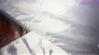 【69堂午夜视频】叔叔搞合法小蘿莉海边的性爱体验