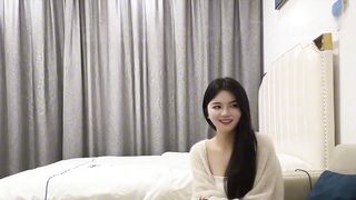 【69堂午夜视频】极品温柔甜美学生妹兼职外围靓妹激情爆操后入猛插