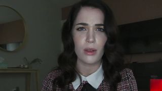 【69堂午夜视频】伊芙琳的口活非常棒让我在她的脸上留下了大量精液
