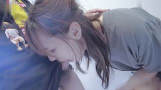 【69堂午夜视频】路边搭讪失落美女没想到是个内衣都不穿的骚货